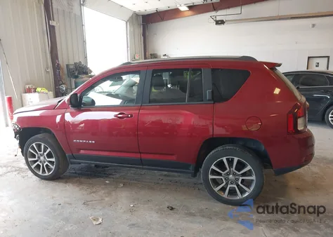 2015 Jeep Compass Limited z USA, uszkodzony, nr VIN 1C4NJCCB4FD156304